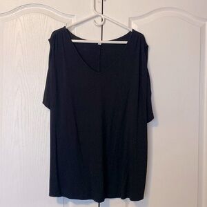 Cut-out sleeve shirt